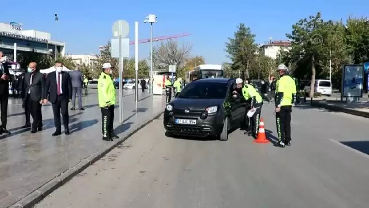 GAZİANTEP - 'Bi Hareketine Bakar Hayat' kampanyasıyla emniyet kemerine dikkat çekildi