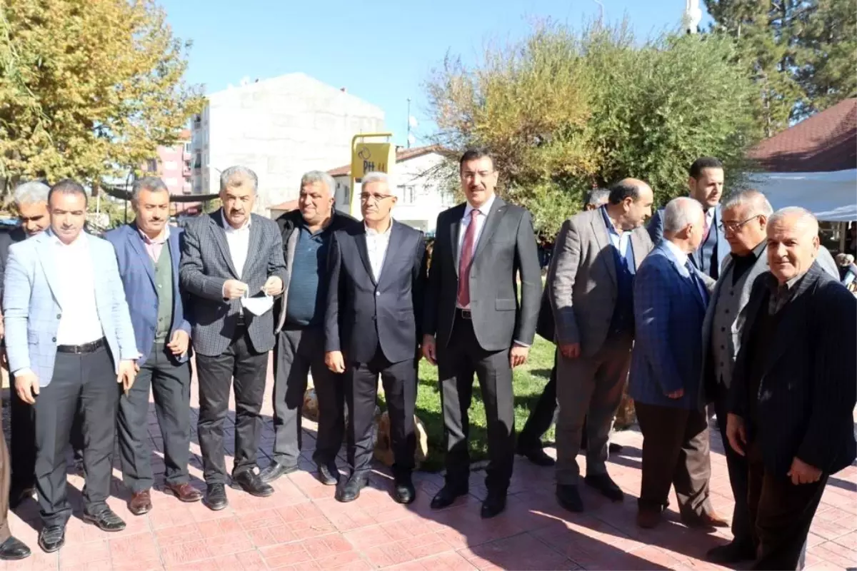 Milletvekili Tüfenkci Eskimalatya'da esnafla bir araya geldi