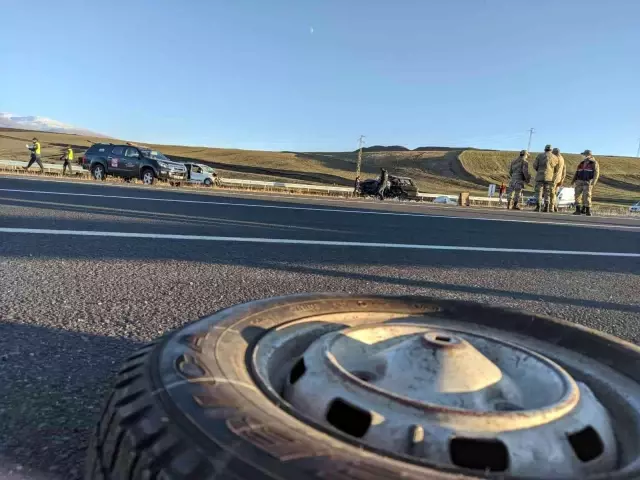 Son dakika haber! Otomobiller kafa kafaya çarpıştı: 1 ölü, 4 yaralı