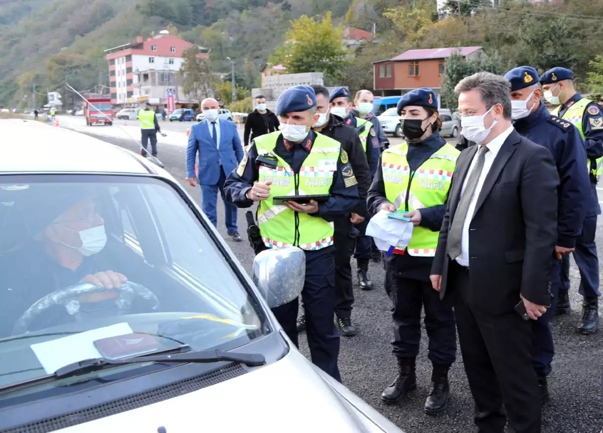 Vali Ünlü 'Bi Hareketine Bakar Hayat' Dedi