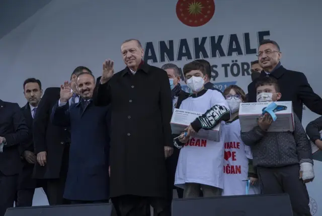 Cumhurbaşkanı Erdoğan: "Şehitlerine, şehit yakınlarına küfretmeyi olgunlukla karşılayanlardan milletimiz hesabını sandıkta sormakla kalmayıp onları...