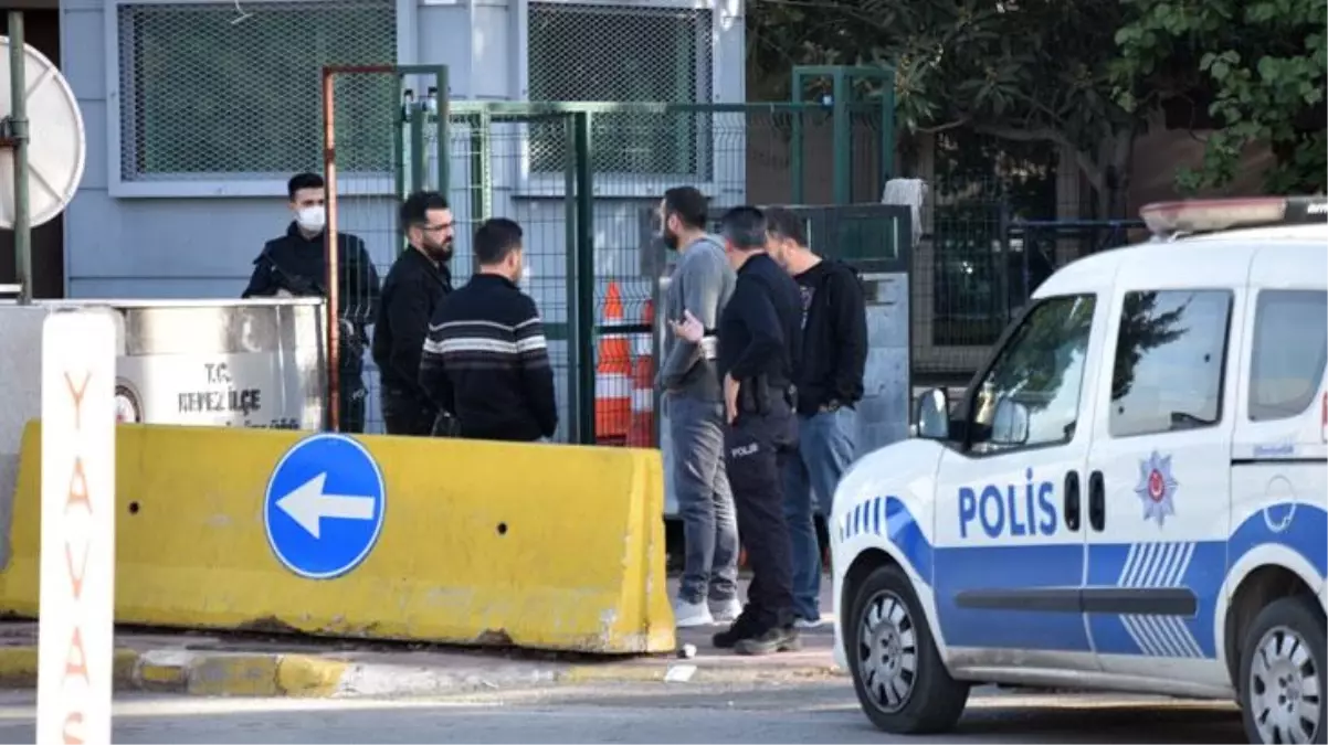 Emekli polis, kaybettiği cüzdanı için gittiği polis merkezinde havaya ateş açtı