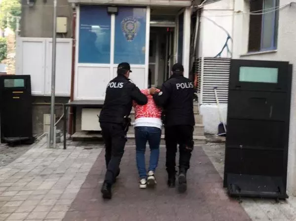 Otomobiliyle polise çarpıp kaçan sürücü yakalandı
