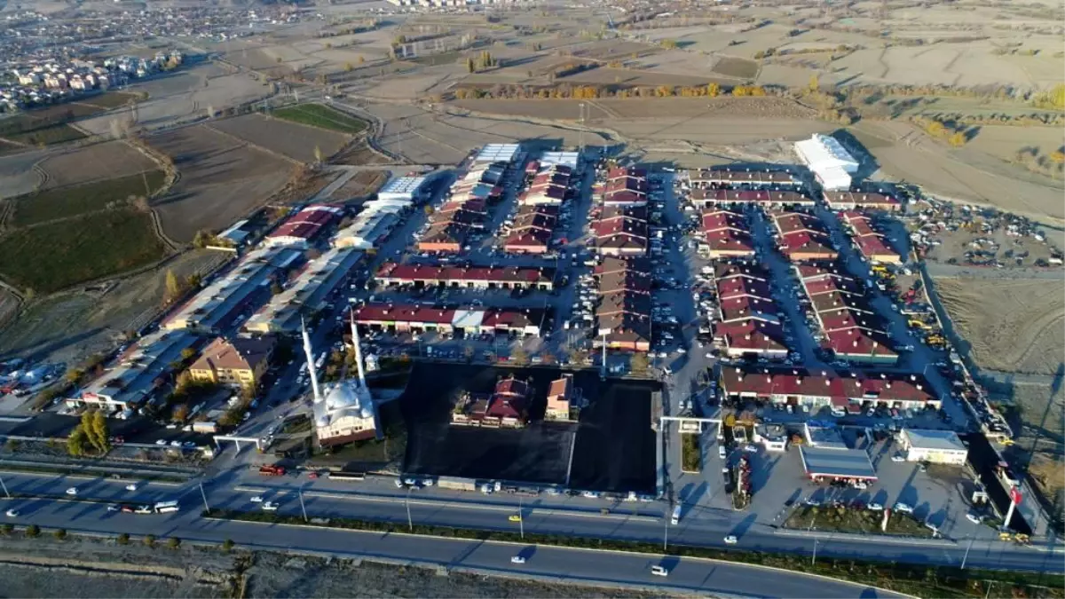 Yeni Sanayi Sitesi'nde yenileme çalışmaları devam ediyor