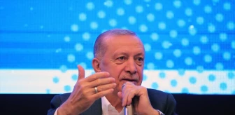 Cumhurbaşkanı Erdoğan, gençlerle birlikte Çanakkale türküsünü söyledi