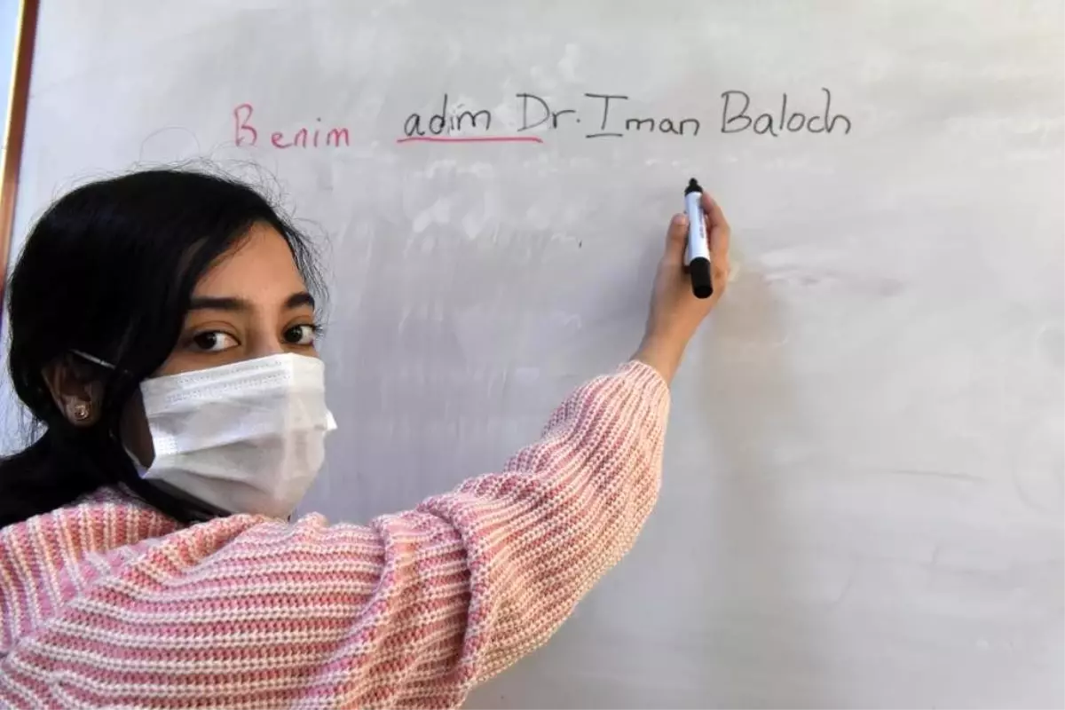 'Diriliş Ertuğrul' hayranı Pakistanlı doktor, Türkçe öğrenmek için Çorum'a geldi