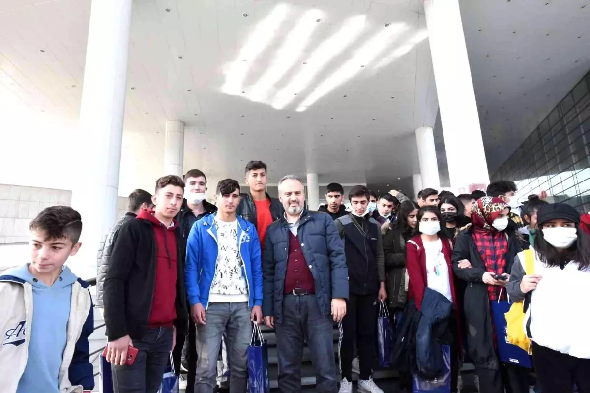 Gönül köprüsü Ağrı'ya uzandı