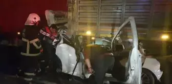 Adana Büyükşehir Belediyesi: TIR, kırmızı ışıkta bekleyen 3 araca çarptı: 1 ölü, 4 yaralı Adana Büyükşehir Belediyesi: TIR, kırmızı ışıkta bekleyen 3 araca çarptı: 1 ölü, 4 yaralı