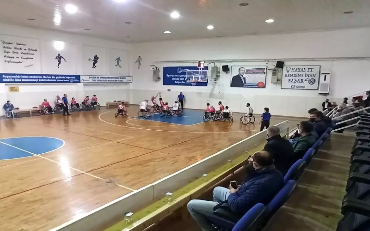 Vali İlhami AKTAŞ, Sezonun İlk Maçında Çanakkale Boğazgücü Spor Kulübüyle Birlikteydi