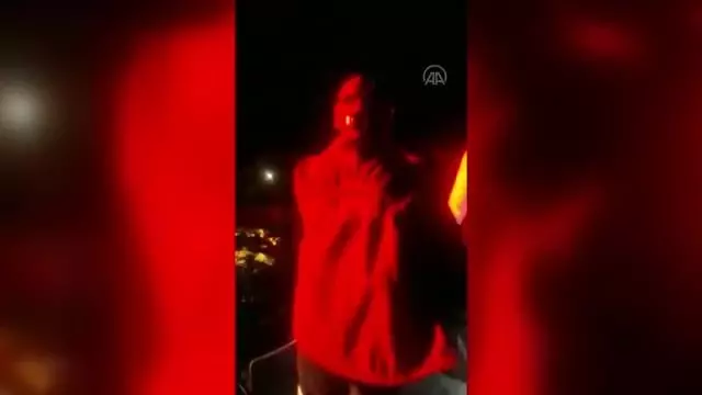 BALIKESİR - Otomobil ile hafif ticari aracın çarpıştığı kazada 5 kişi yaralandı