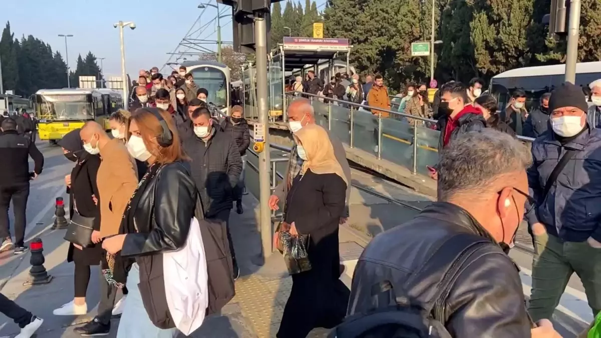 İBB'nin tramvay çalışması vatandaşları çileden çıkardı