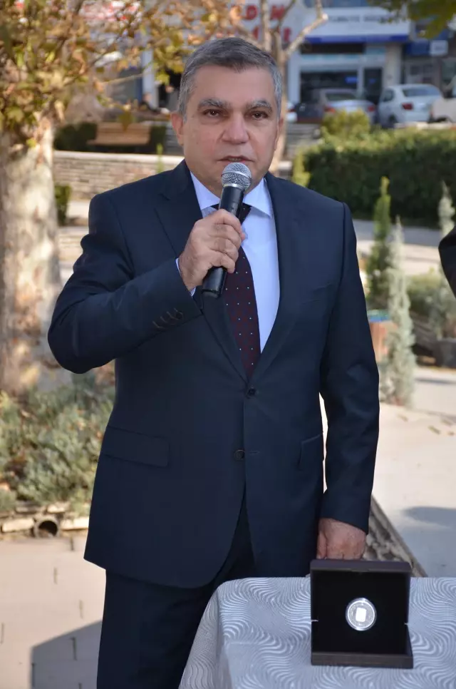 Yunus Emre hatıra parası tanıtıldı
