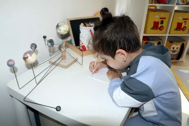 Minik Kemal'in 4 yaşında okuduğu kitap sayısı 50'yi geçti