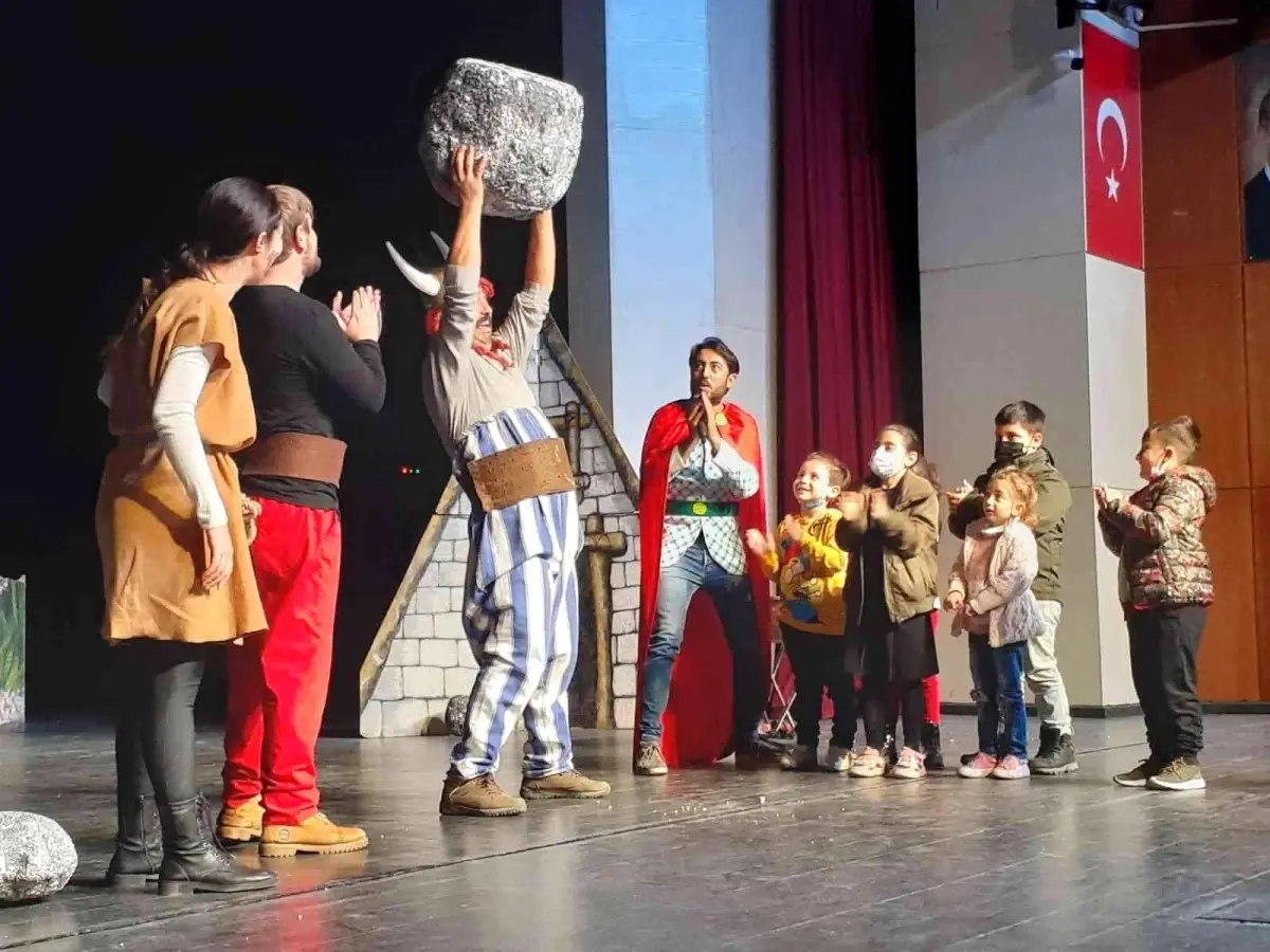 Son dakika haberleri | Şehit ve gazi çocuklarına jandarma şevkati