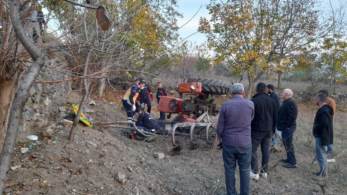 Son dakika... Tokat'ta devrilen traktörün sürücüsü öldü