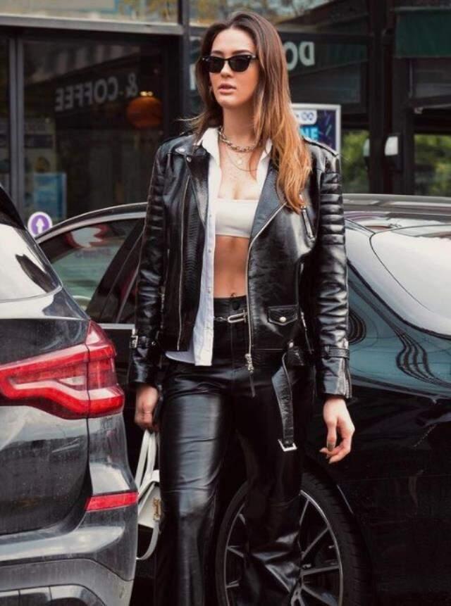 Zehra Güneş'in pozları sosyal medyayı salladı! Takım arkadaşları yorum yağdırdı Zehra Güneş'in pozları sosyal medyayı salladı! Takım arkadaşları yorum yağdırdı