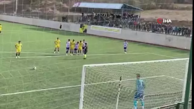 Gol sevinci sonrası tribünler karıştı