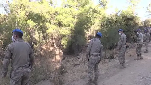 Kaybolan 3 yaşındaki çocuğu arama çalışmaları devam ediyor (2)