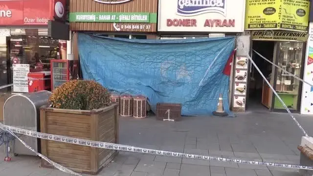 Ahşap zeminleri çöken 2 iş yerinde zarar oluştu