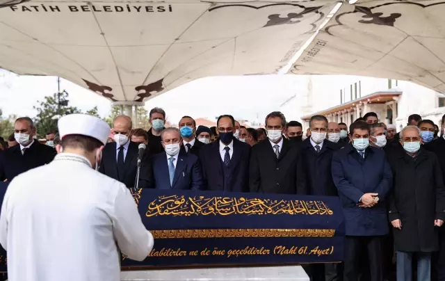 AK Parti Milletvekili Mustafa Demir'in babası Mehmet Hanefi Demir son yolculuğuna uğurlanıyor