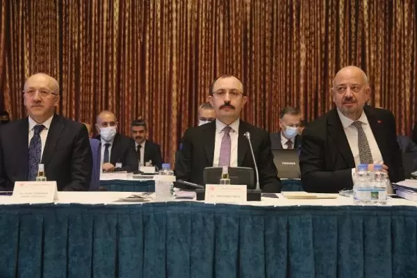 Ticaret Bakanı Mehmet Muş: Türkiye ekonomisi 21,7 oranında büyüyerek rekor kırdı