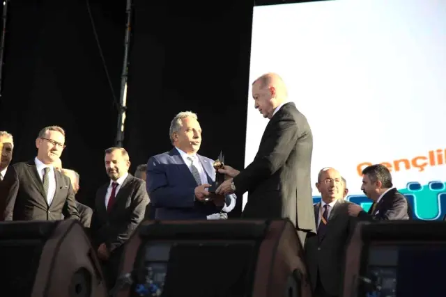 Cumhurbaşkanı Erdoğan'dan Talas Belediyesi'ne ödül