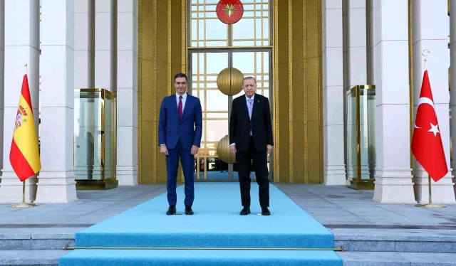Cumhurbaşkanı Erdoğan, İspanya Hükümet Lideri PerezCastejon'u resmi merasimle karşıladı