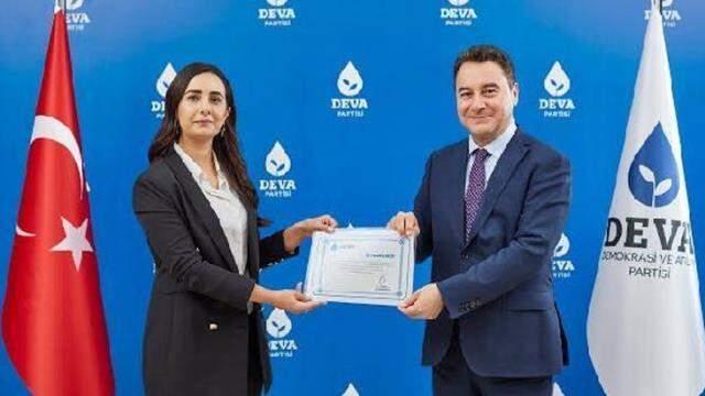 DEVA Partisi'nde istifa depremi! İl başkanı ile birlikte yönetimden 45 kişi görevlerinden ayrıldı DEVA Partisi'nde istifa depremi! İl başkanı ile birlikte yönetimden 45 kişi görevlerinden ayrıldı