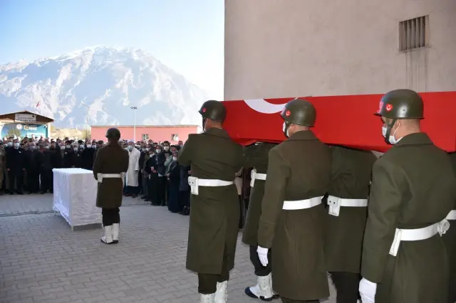 Kore gazisi, Hakkari'de törenle son yolculuğuna uğurlandı