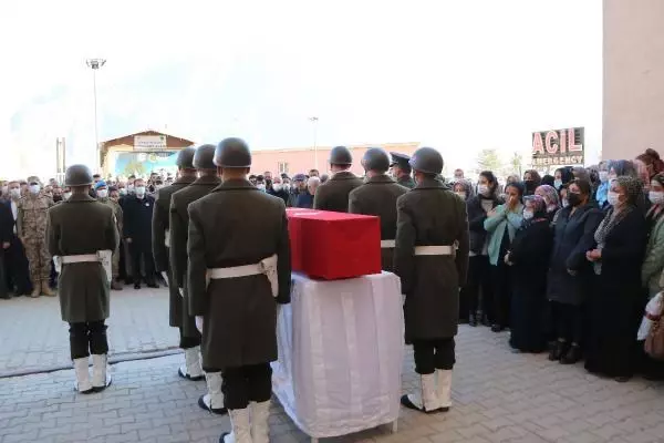 Kore gazisi, Hakkari'de törenle son yolculuğuna uğurlandı
