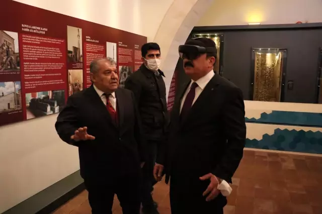 Mavi medrese yenilenen yüzüyle ziyaretçilere kapılarını açtı