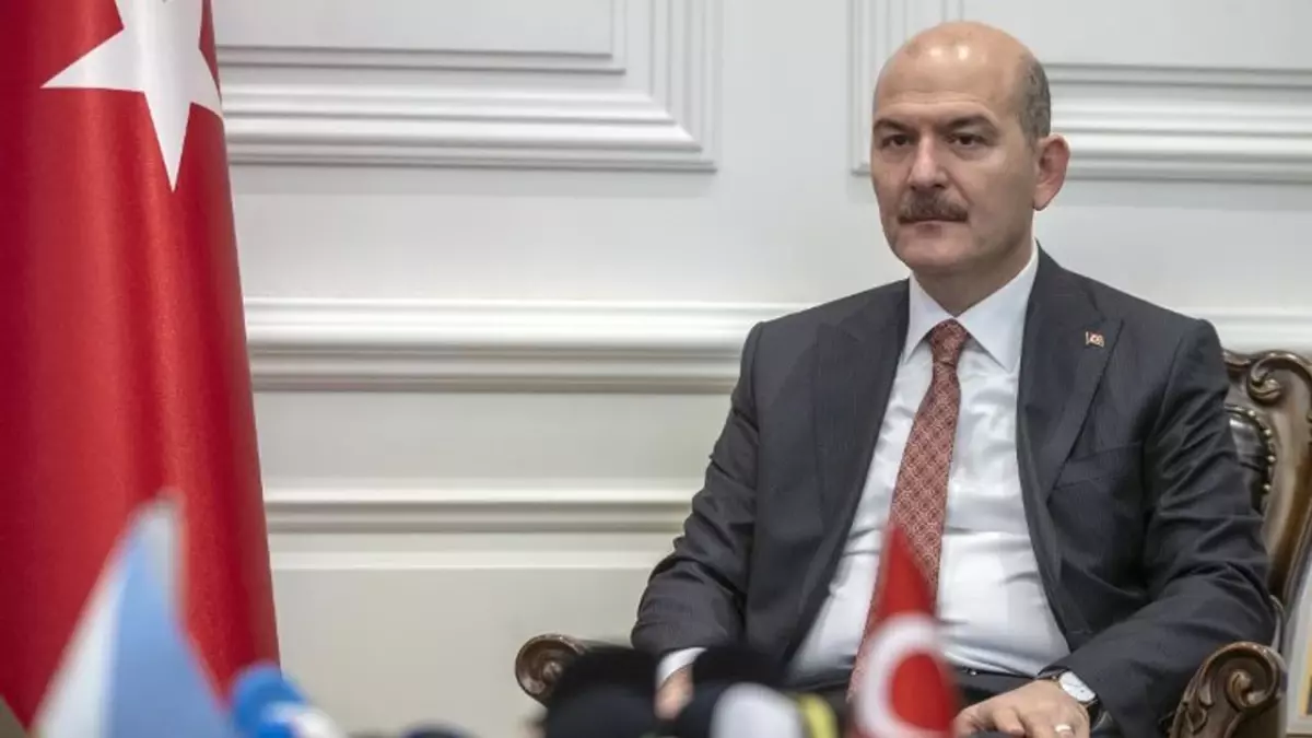 Süleyman Soylu'nun Karakoç paylaşımındaki 'Yedi Güzel Adam' detayı, sosyal medyayı ikiye böldü