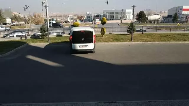 Tartıştığı kişiyi silahla yaralayan kadın, adliyeye sevk edildi