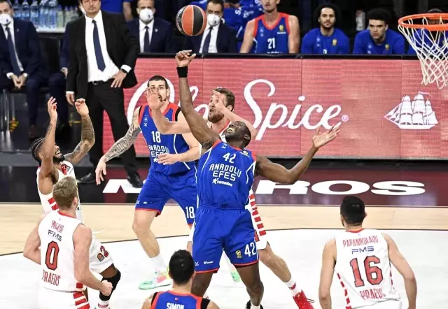 THY Euroleague: Anadolu Efes: 88 - Olympiacos: 69