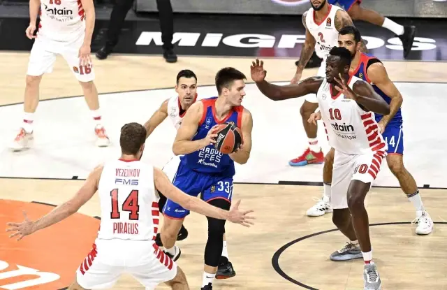 THY Euroleague: Anadolu Efes: 88 - Olympiacos: 69