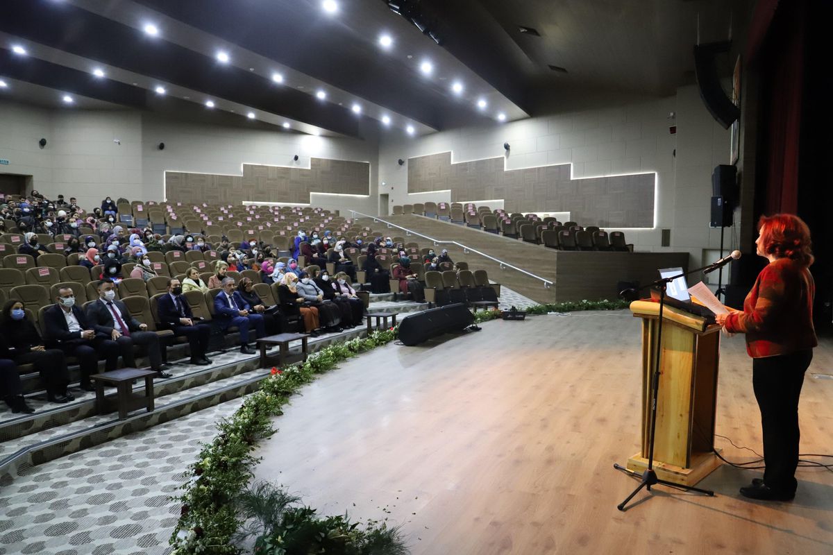 Ardahan'da 'Kadın ve Sanat Eğitim Programı' projesinin tanıtımı yapıldı