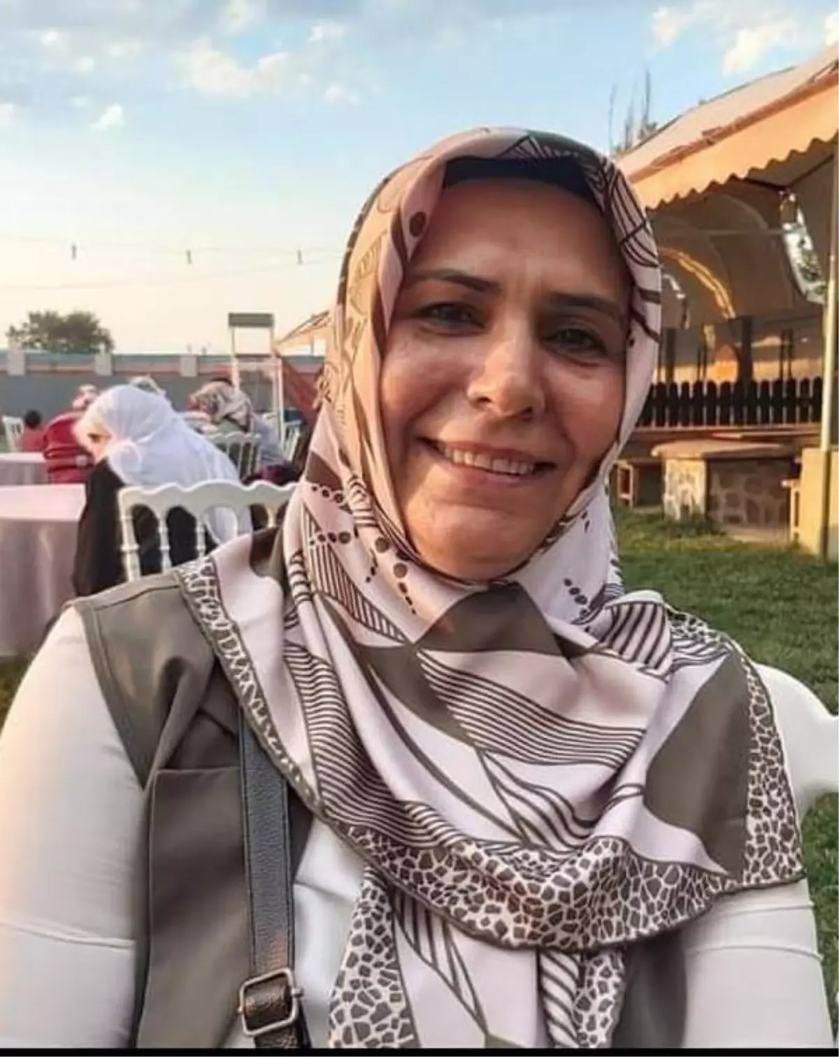 Son dakika haberi! Çalıştığı hastanenin bahçesinde aracın altında kalan kadın öldü
