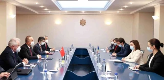 Dışişleri Bakanı Çavuşoğlu, Moldova Cumhurbaşkanı Sandu ile bir araya geldi