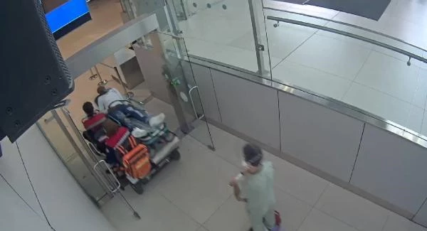 İstanbul Havalimanı'nda dehşetli olay! Midesinde taşıdığı uyuşturucu kapsülleri patlayan genç ömrünü yitirdi