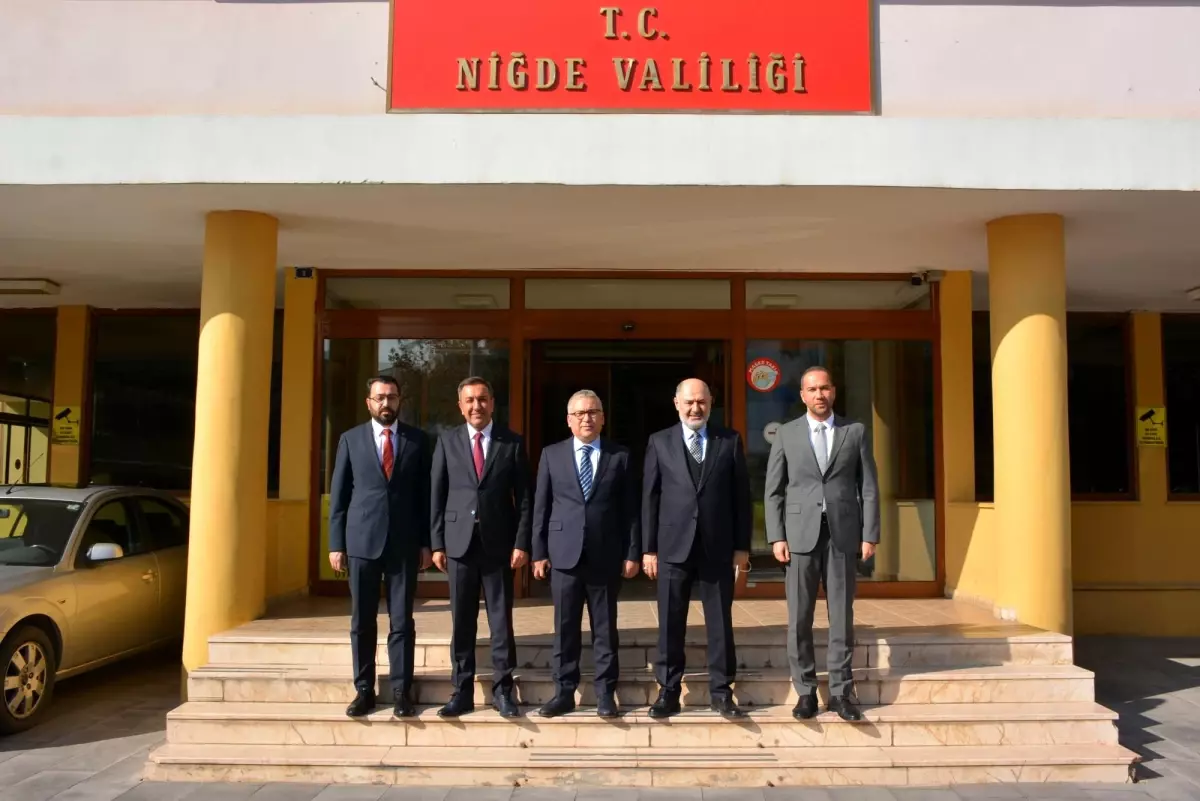 Milli Savunma Bakanlığı Bakan Yardımcılarımız Sayın Alpaslan Kavaklıoğlu ve Sayın Muhsin Dere Niğde'ye teşrif ettiler.