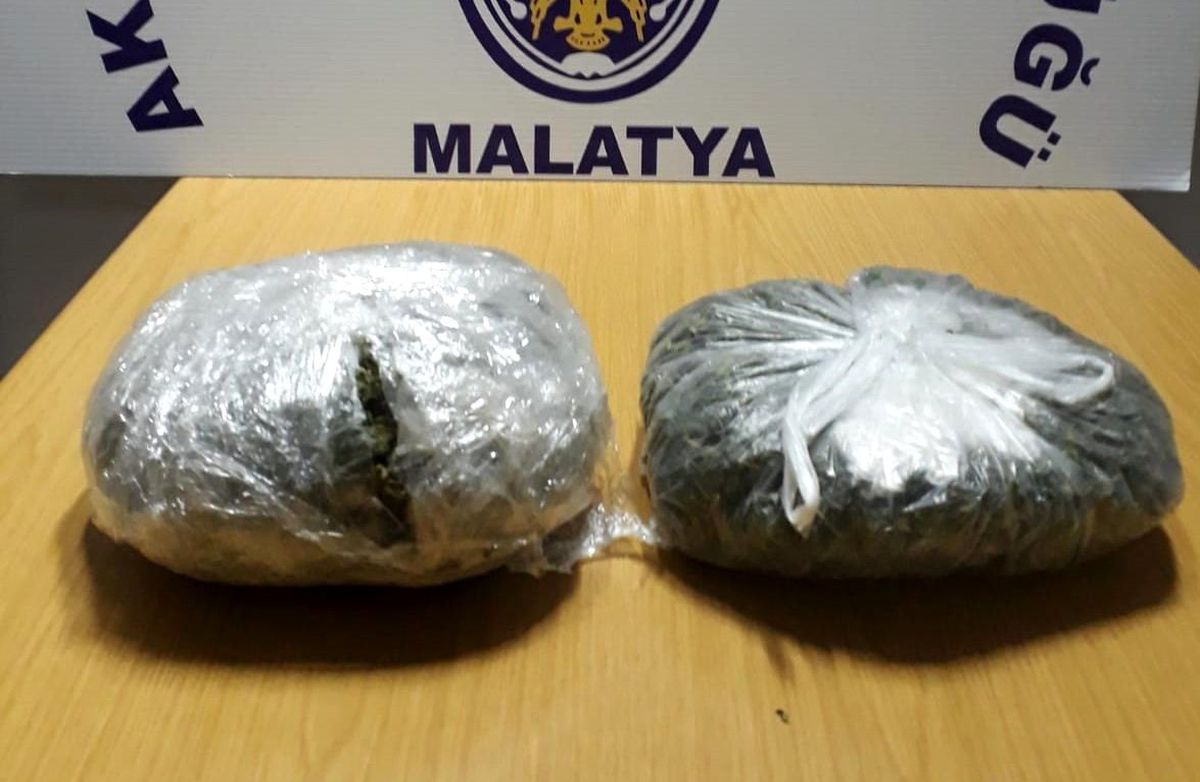 Akçadağ'da 1,5 kilo esrar ele geçirildi