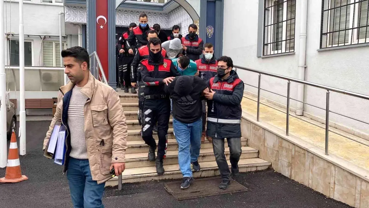 Son dakika haberleri&hellip; Bebek kamerasına yakalanan silahlı