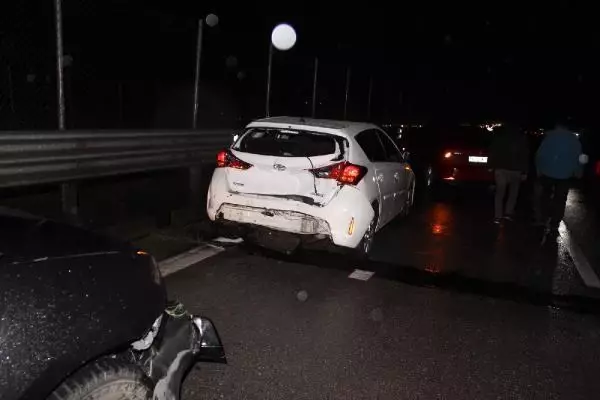 Son dakika: DÜZCE'DE ZİNCİRLEME KAZA 5 YARALI
