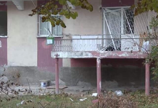 Patlama meydana gelen binadaki hasar gündüz daha net ortaya çıktı