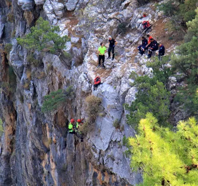 Ümitler tükeniyor... Müslüme'yi arama çalışması 10'uncu gününde Ümitler tükeniyor... Müslüme'yi arama çalışması 10'uncu gününde