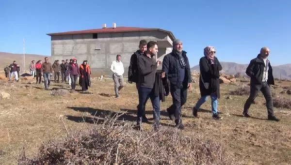 Son dakika haberleri! Terörle anılan Şenyayla'da çay içip, mantar topladılar