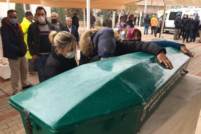 Yörük kızı Müslüme son yolculuğuna uğurlandı! Cenazede gözyaşları sel oldu