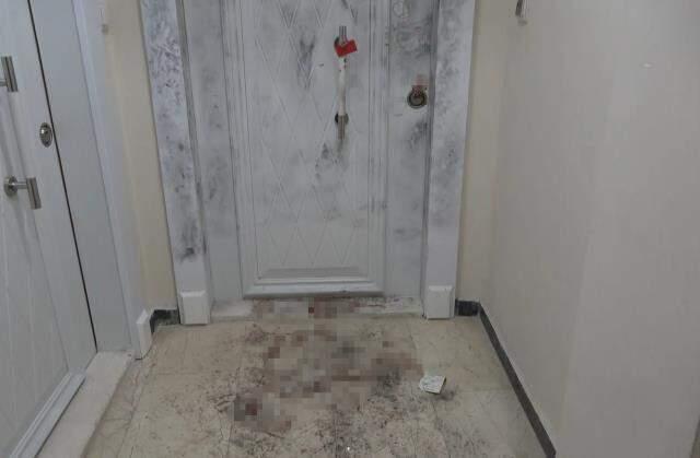 ARNAVUTKÖY'DE 15 BIÇAK DARBESİ VE BOĞAZI KESİLEREK ÖLDÜRÜLMÜŞTÜ; KATİLLER YAKALANDI ARNAVUTKÖY'DE 15 BIÇAK DARBESİ VE BOĞAZI KESİLEREK ÖLDÜRÜLMÜŞTÜ; KATİLLER YAKALANDI