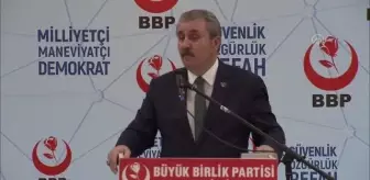 Mustafa Destici: BBP Genel Başkanı Destici, partisine yeni üye olanlara rozetlerini taktı Mustafa Destici: BBP Genel Başkanı Destici, partisine yeni üye olanlara rozetlerini taktı