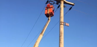 Elektrik akımına kapılıp metrelerce yükseklikten düşen işçi hayatını kaybetti